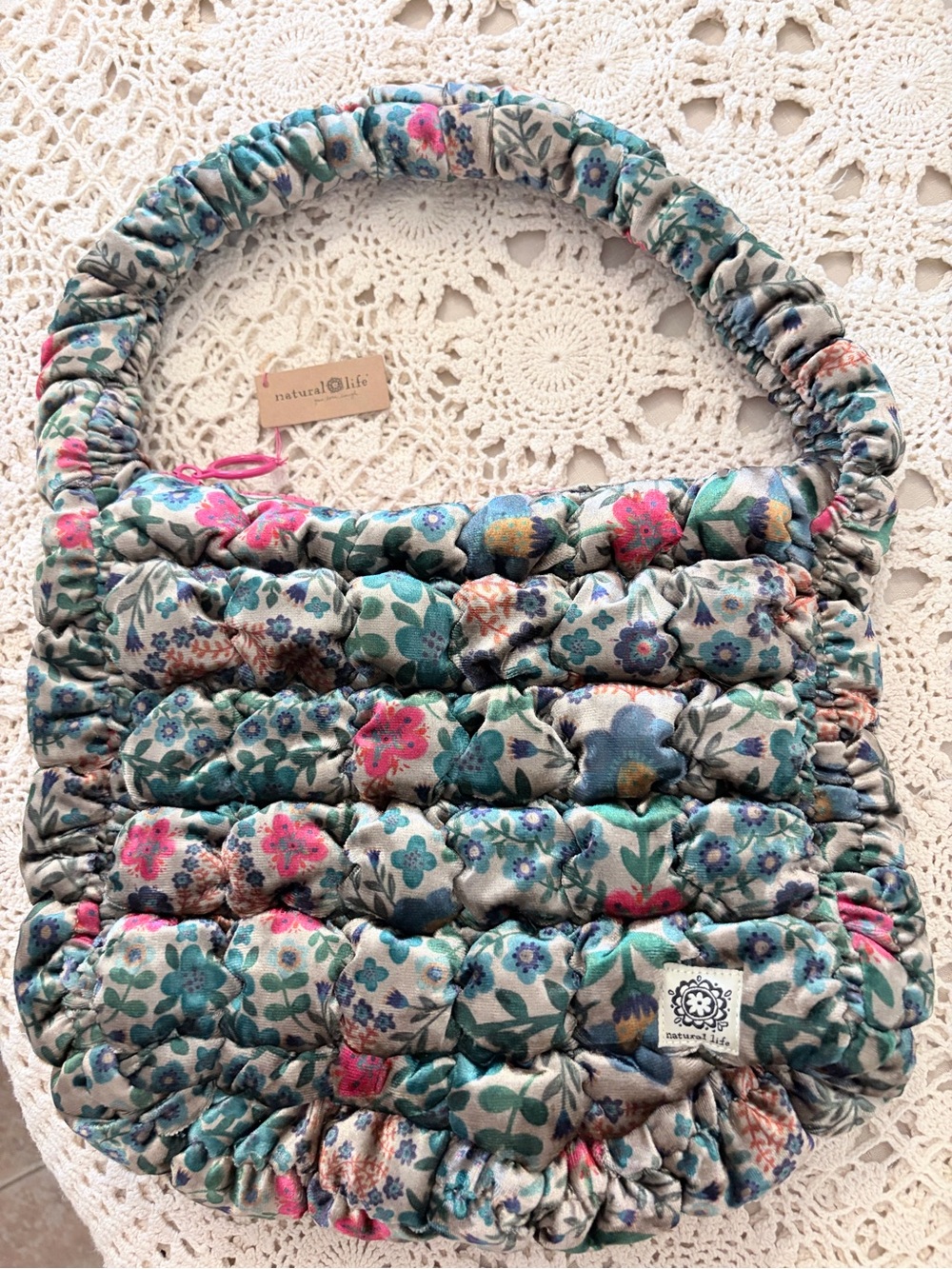 Natural Life NWT Puffy Quilted Teal Flower Shoulder Bag